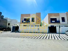 Villa for sale in a prime location, including air conditioning, electricity and water connections.