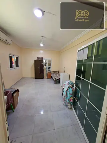 بيت عربي للبيع | السبخة - الشارقة | 8,080 قدم² | 10 غرف | 1,400,000 درهم