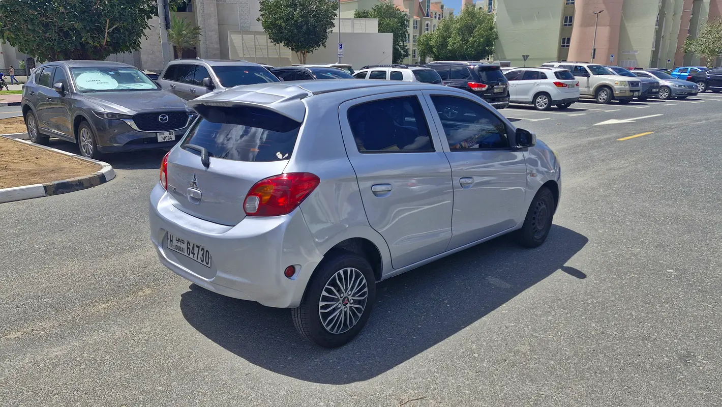 Mitsubishi Mirage 2014 — photo 1 of 17