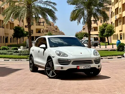 2014 Porsche Cayenne S - GCC Specs