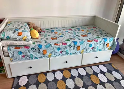 IKEA Hamnes Day bed with 3 storage drawers underneath and with 2 IKEA mattresses