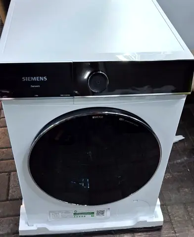 Siemens iq700 smart brand new washer