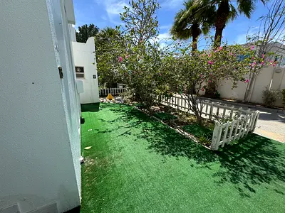 Luxury 4 Bedroom Villa | Private Parking | Pool Access | Halwan