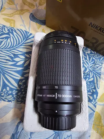 Nikon 70 - 300 lens