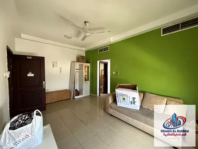 أجمل غرفه وصاله بالغوير -تكييف مركزي وغاز مركزي -سهل الوصول اليها -قريبه من كل الخدمات -تسهيلات في الدفعات تصل الي 6 دفعات