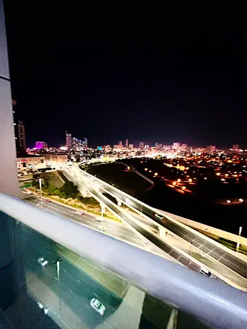 We're more than just a service. Because you deserve the best. In the heart of the city, close to everything you need. A well-appointed residence combi