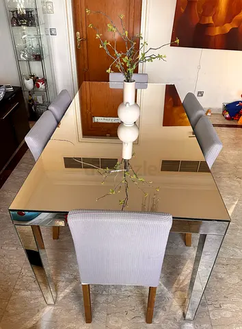 Mirrored rectangular dining table