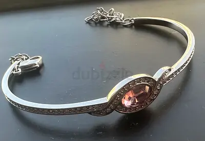 Original swaroviski silver braclet NEVER worn can fit any size