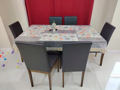 Modern Dining Table with Elegant Chairs