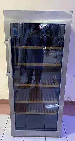 Liebherr  Vinidor Multi-temperature wine fridge FREE DELIVERY +WARRENTY