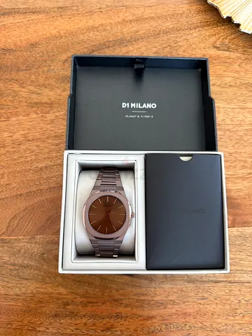 D1 Milano Ultra Thin 40 mm “Chocolate” watch