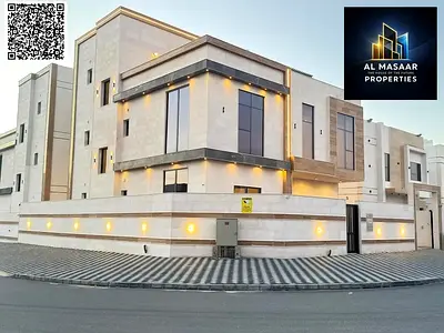 Corner villa on two streets, near the mosque. Land area 4350 sq ft. 7 master bedrooms and a roof terrace. Price includes registration and ownership fe