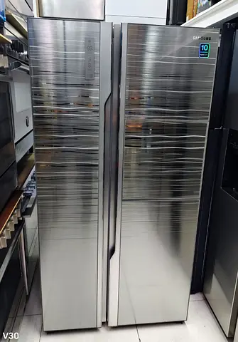 Samsung Glass model side by side fridge freezer mini bar 900 Ltr capacity same like new condition