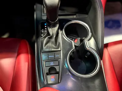 صورة 11 لـ 2020 Toyota CAMRY