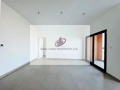 2BHK فسيح | 2 حمام | إطلالة على حمام السباحة
