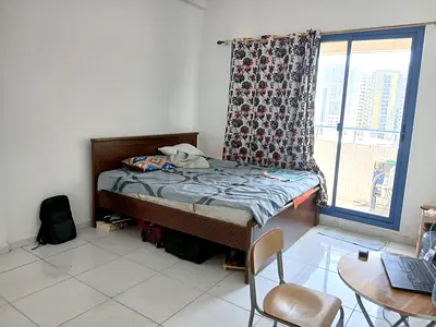 Bed space for bachelor to share