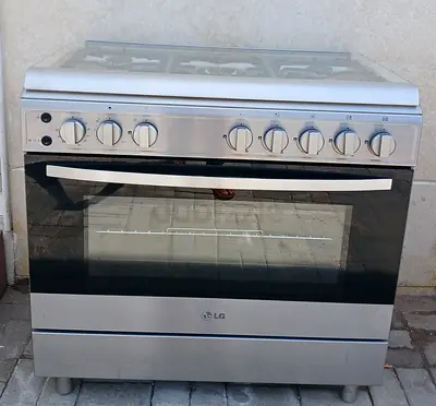 LG gas cooker 90 x 60 for sale