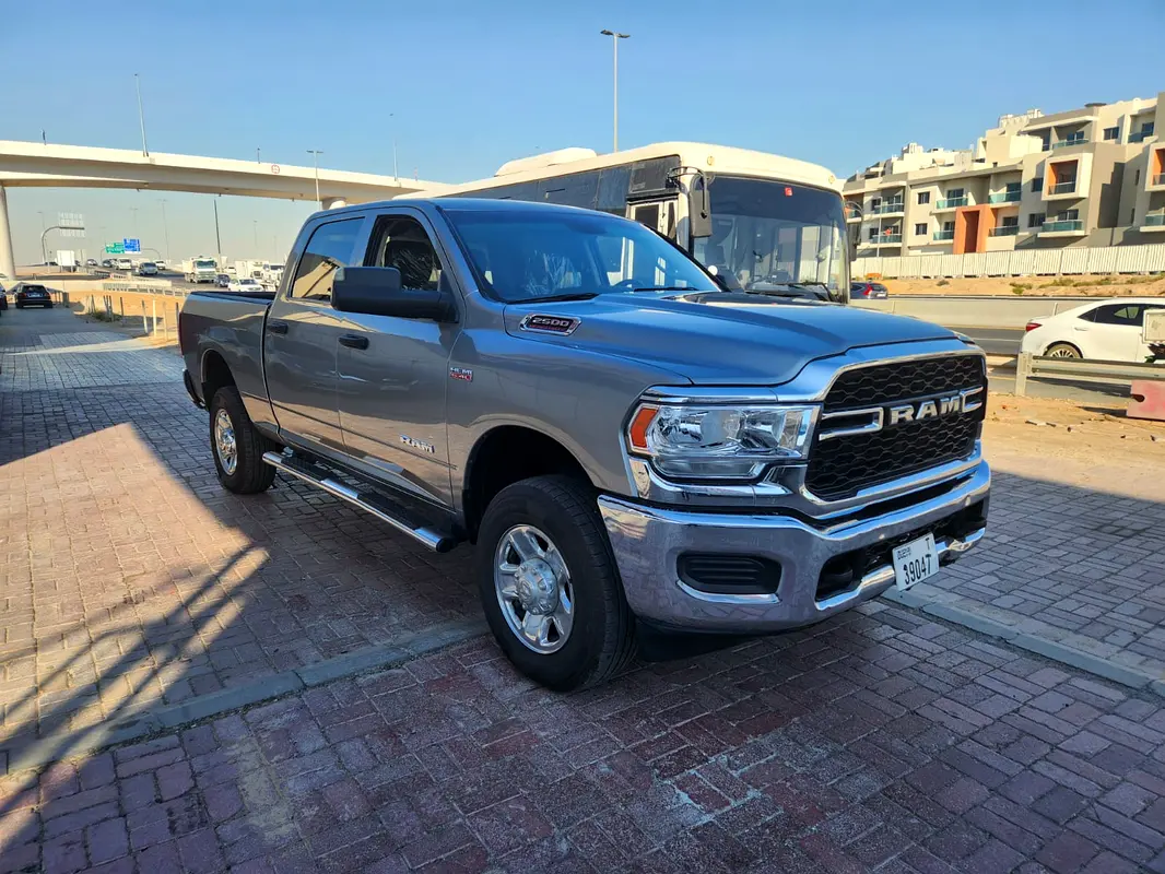 Dodge Ram 2019 — photo 1 of 5