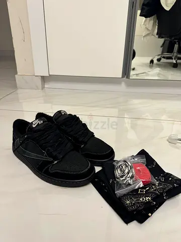 Travis Scott phantoms