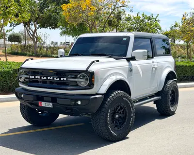 Ford bronco Outerbanks 2023 v6 2.7L USA specs