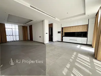 Luxury and very spacious 4bhk villa with made room all master bedroom with parking in hoshi just 145k