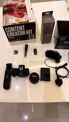 Canon EOS R50 - content creator kit