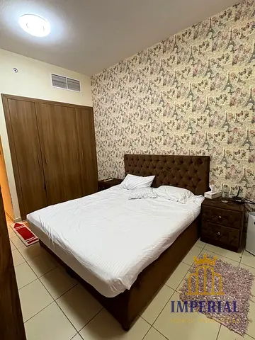 🏢 شقة غرفتين وصالة للبيع في أبراج عجمان ون، 3 حمامات، صالة واسعة، موقع مميز بسعر 780 ألف