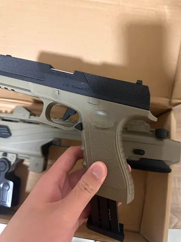 Arctic Fox Shell-Ejecting Soft Bullet Toy Set