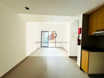 🔥 صفقة ساخنة | 1BHK مع شرفة | موقع رئيسي | جاهز للانتقال 🔥