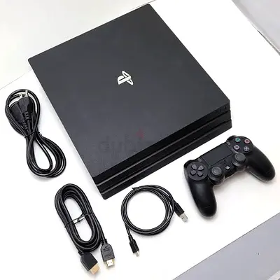 Sony PlayStation 4 pro Console with Controller and Cables good condition سوني ٤ برو ما يشكي من شي