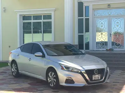 2020 Nissan Altima S .  American Specs - Well Maintained