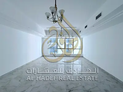 فرصة مميزة للسكن الراقي في المجاز 3 — غرفتين وصالة مع غرفة خادمة وباركن مجاني، الحق قبل ما تروح!