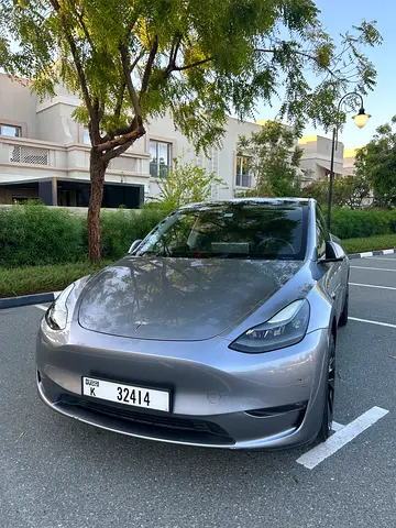 2023 Tesla Model Y Long Range – GCC Specs – Quicksilver