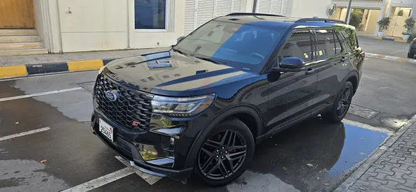 Ford Explorer ST – Performance SUV | Full Service History | Warranty  Service Contrac