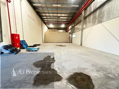 Where house available for storage in industrial area 18 lodging unloading area available