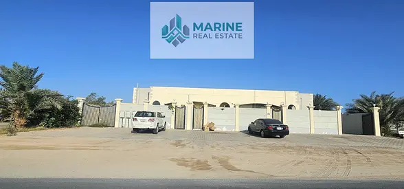 مجمع فيلل للبيع في ام القيوين في منطقة البطين (في ام القيوين)