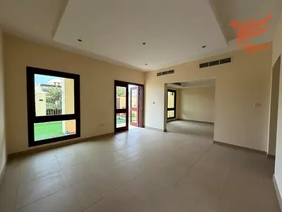 3 Bedroom with maidroom villa in granada