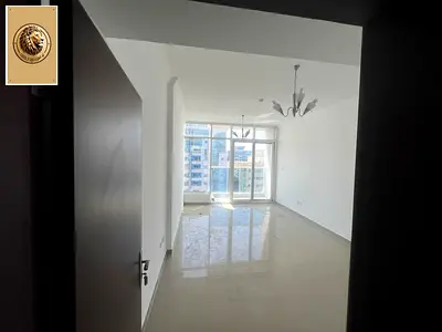 للايجار السنوي في عجمان – الراشدية 3 (شارع خليفة) شقة غرفتين وصالة مع بلكونة بإطلالة مفتوحة  المميزات: