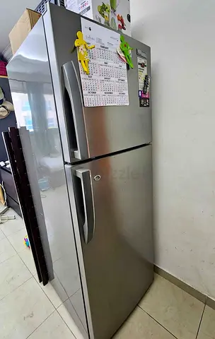 Super gernal fridge same like new