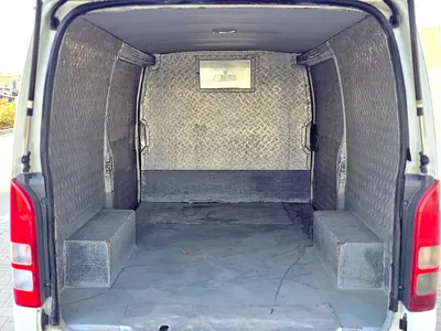 2020 Toyota HIACE 照片 2