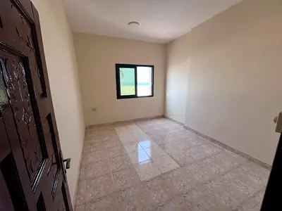 اجمل الشقق واقل الاسعار  واجمل الاطلالات على كورنيش عجمان  شقه غرفتين وصاله 34 الف على 4 دفعات  اتنين حمام وغرفه ماستر واطلاله كامله للشقه على البحر ب