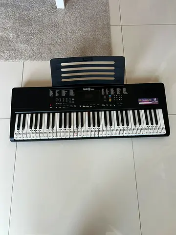 Keyboard / Piano