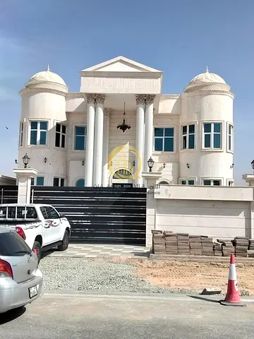 للبيع فيلا جديدة في الجرينة , بموقع قريب من كافة الخدمات , تتكون من طابقين