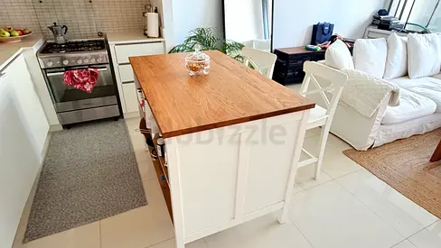 Stylish Kitchen Island with Seating