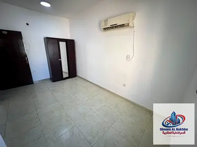 Studio for annual rent in a prime location, close to all services, with free parking and a payment plan of up to 12 installments.