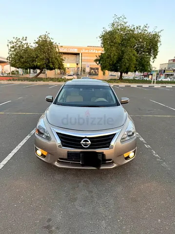 Nissan Altima SL 2.5 V4 top of the line GCC spec second owner for sale