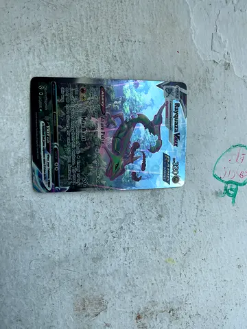 Rayquaza VMAX Alternate Art Secret Rare #218/203 - MINT - Pokémon