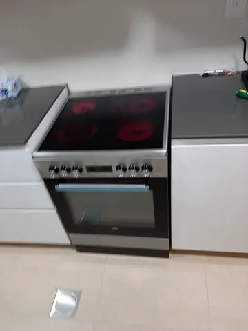 Beko brand 4Hubs digital electric ceramic cooker 60cm