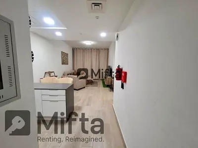 Best Price | High Floor | Pool View | Vacant Now