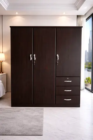 Stylish 3door cabinet available made in Thailand good quality